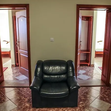 Bazilika Vendeghaz فندق مبيت وإفطار تاركال